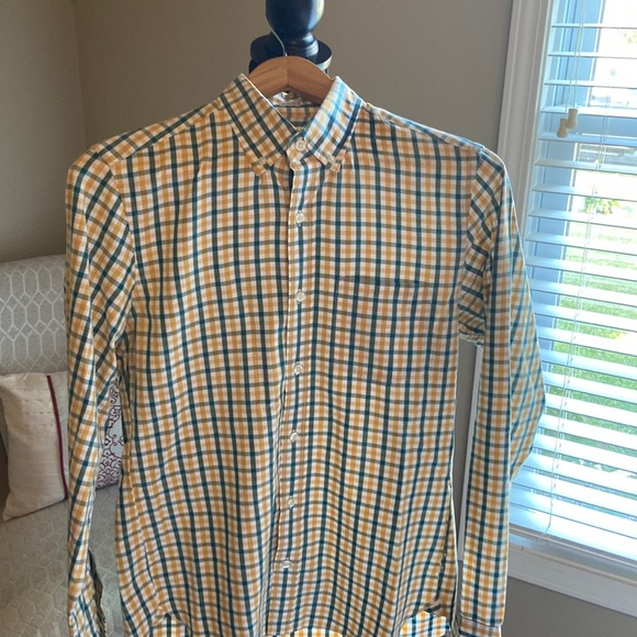 Men’s J. Crew quality woven button down. Slim Fit. Size Small. 💯% cotton. - Picture 4 of 8